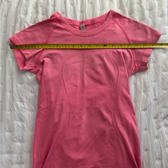 Lululemon Swiftly Tech short sleeve - Picture 2 of 4